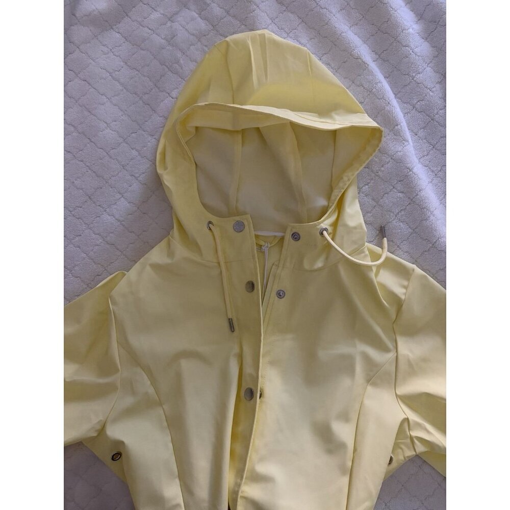 RAINS Curve Women’s Yellow Zip And Snap Closure Jacket Size Small NWT - Picture 4 of 13